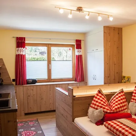 Ferienwohnung Haus Madeleine Neustift im Stubaital Exterior foto
